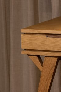 detalle mesa de despacho reforma interiores nuevo diseño deba