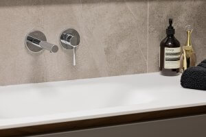 detalle grifería lavabo reforma interiores nuevo diseño deba