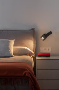 detalle mesilla dormitorio reforma interiores nuevo diseño deba