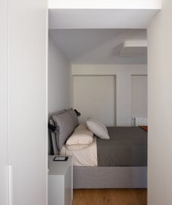 dormitorio reformado tonos neutros reforma interiores nuevo diseño deba